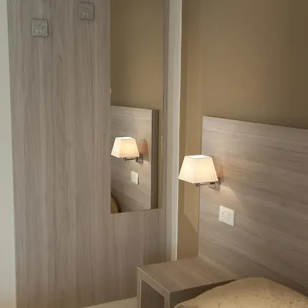 Valentina Otel 2*